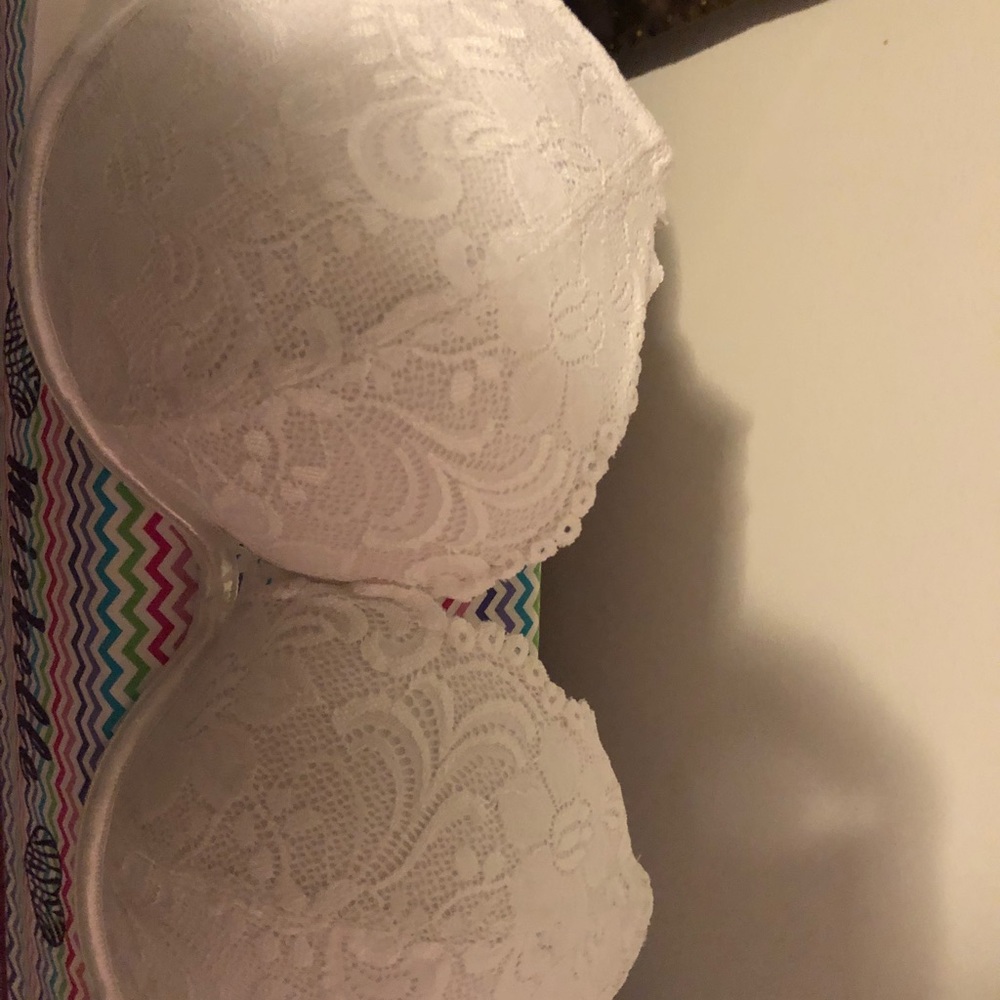 Cacique bra like new worn once 42D